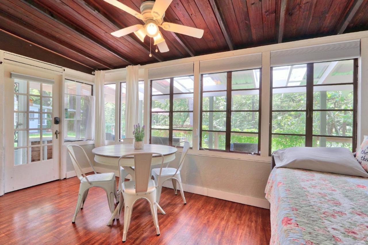 Vila Creekside Cabins - The Getaway Wimberley Exteriér fotografie